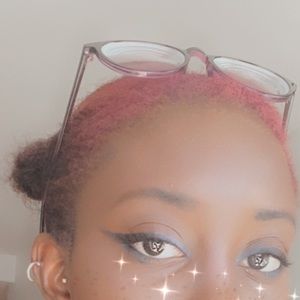 Meet your Posher, Maguette